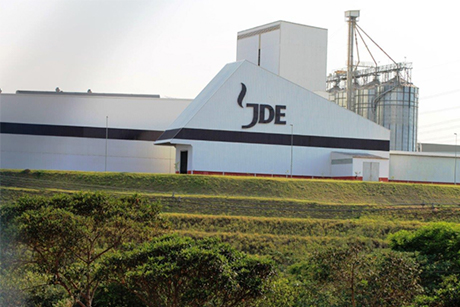 Fábrica da JDE, onde é feito o café Café Damasco.